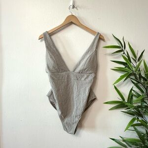 Andie Women's One Piece in Light Gray Sz L large nwot new